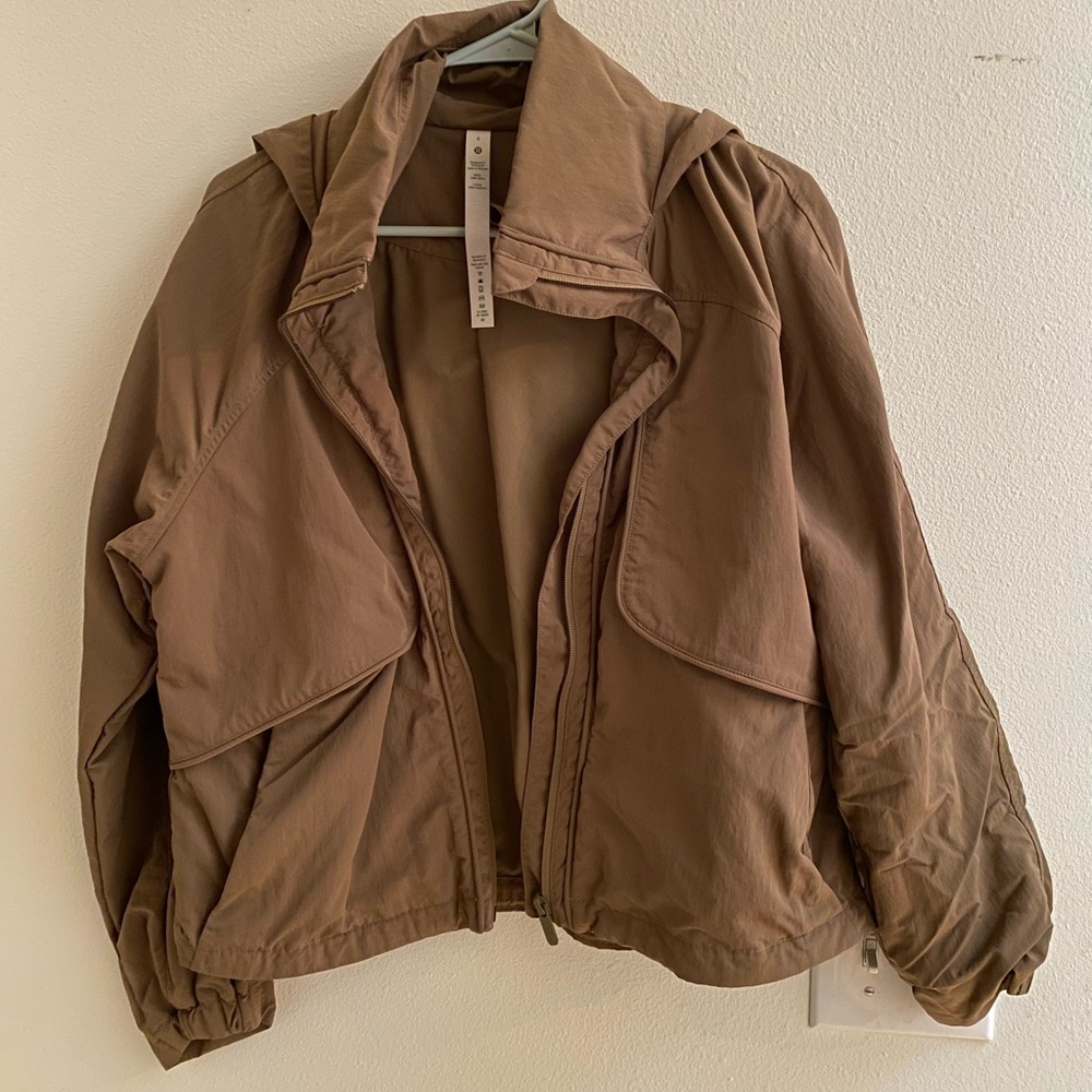 LuluLemon Effortless Jacket